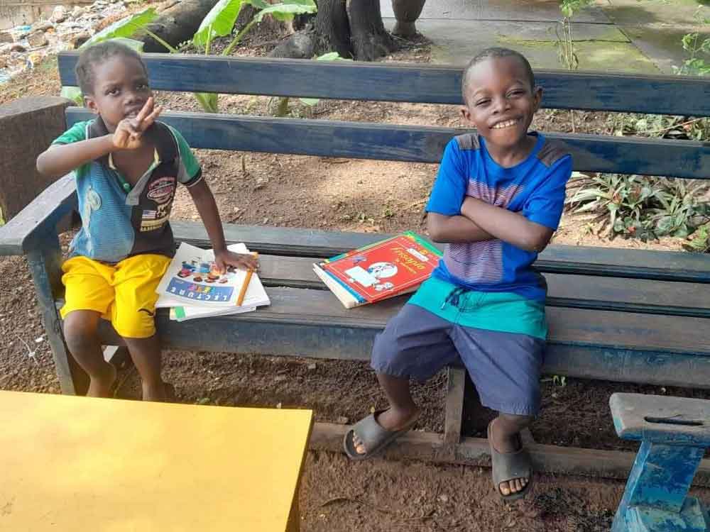 Espoir des écoliers guinéens avec Sauvons Kaback 2022